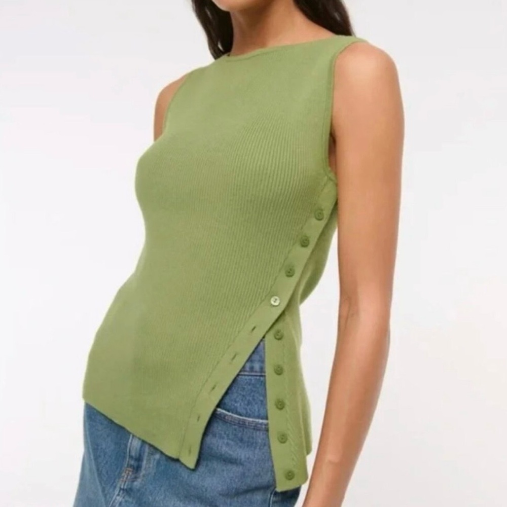 NWT Abercrombie & Fitch | Asymmetrical Button Sweater Tank | XS, fits like S